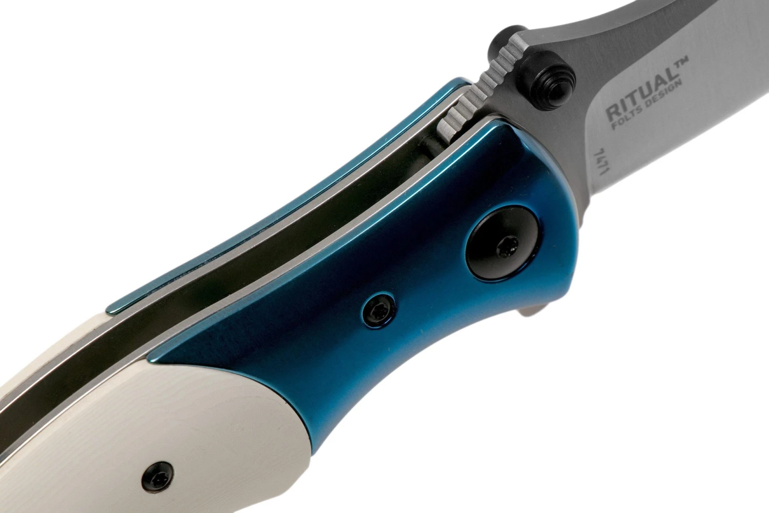 CRKT Ritual 7471 Navaja, Diseño Alan Folts - Imagen 6