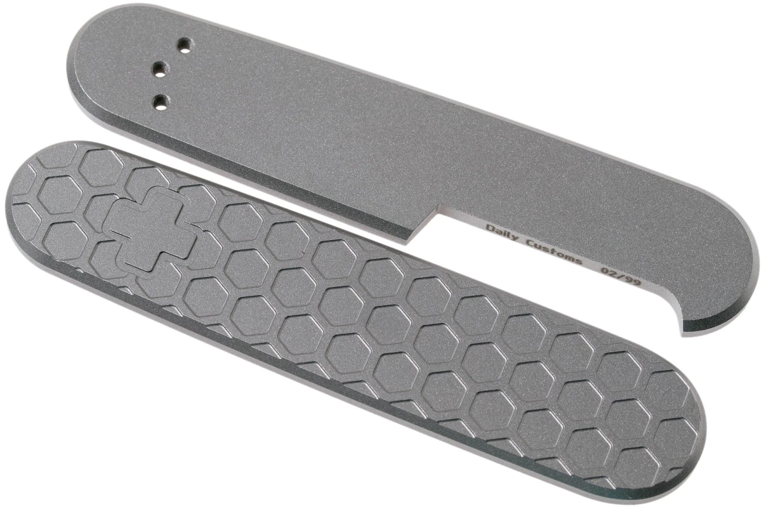 Daily Customs 91.2 Honeycomb 2D Pattern, Titanium P10011756 Cachas Victorinox